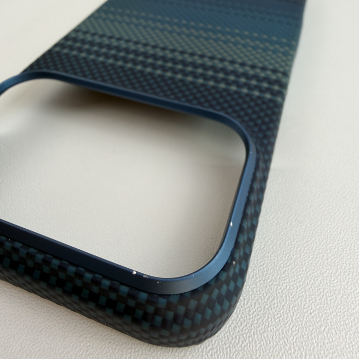 [Outlet] Husa MagEZ 7 Pitaka iPhone 17 Pro, Aramida 600D, Moonrise, PitaTap™, MagSafe, Ultra Slim [3]