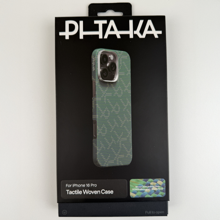 [Outlet] Husa PITAKA MagEZ Case 5 Monogram din Fibra de Aramida 600D, pentru iPhone 16 Pro, Auriu/Verde, Ultra Slim, Compatibila MagSafe [6]