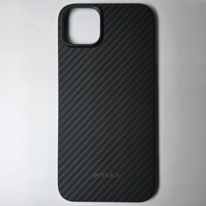 [OUTLET] Husa MagEZ 4 Pitaka, Aramida iPhone 15 Plus, 1500D Negru/Gri MagSafe [2]