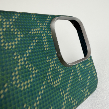 [Outlet] Husa PITAKA MagEZ Case 5 Monogram din Fibra de Aramida 600D, pentru iPhone 16 Pro, Auriu/Verde, Ultra Slim, Compatibila MagSafe [2]