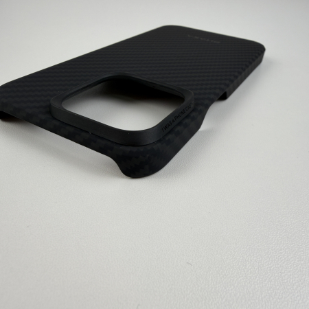 [Outlet] Husa MagEZ 4 Pitaka, Aramida 1500D iPhone 15 Pro Negru/Gri MagSafe [1]