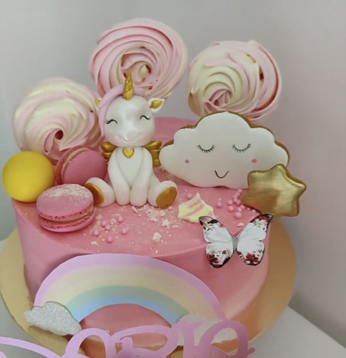Topper tort cu curcubeu personalizat [2]