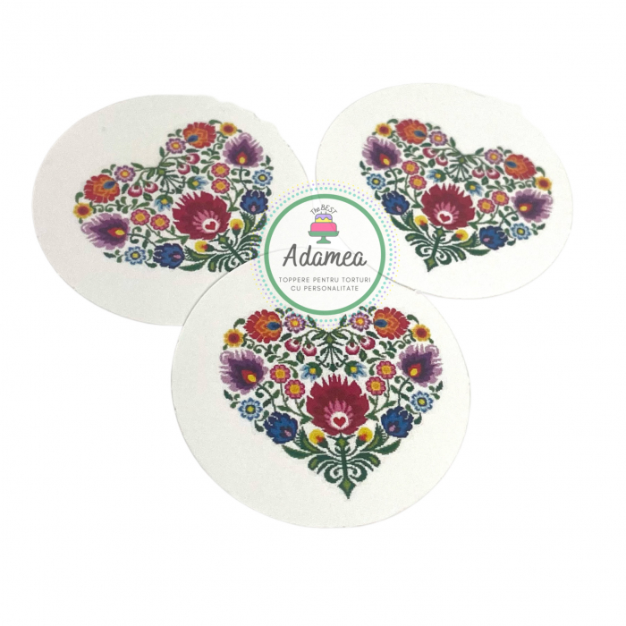 Topper de tort cu element special din carton sub forma de disc cu inima din flori [2]