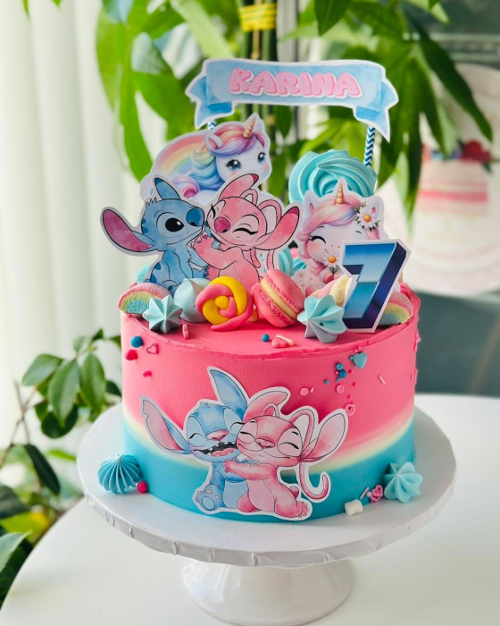 Topper de tort  personalizat cu element special din carton sub forma de  2 ipostaze cu Stitch si angel creionate [4]