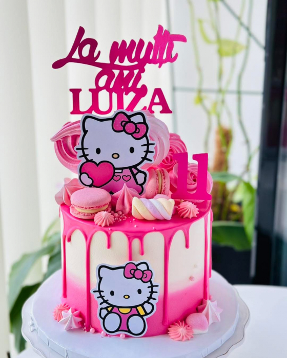 Topper tort personalizat cu tematica Hello Kitty din carton premium [2]