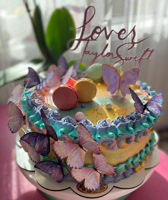 Decor de tort cu toppere din carton tip fluturi mov [2]