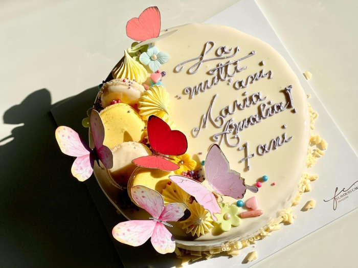 topper de tort cu element special din carton sub forma de fluturi roz cu auriu [4]