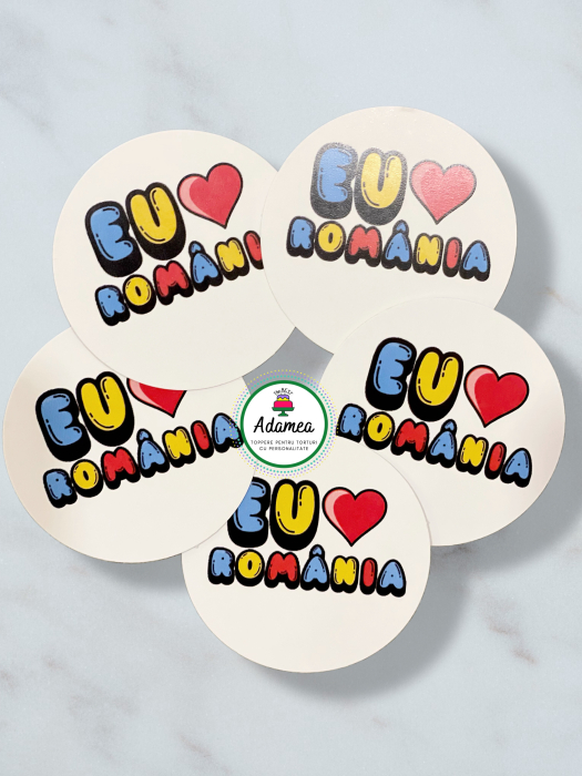 Topper de tort  personalizat cu element special din carton sub forma de disc alb cu Eu iubesc Romania in culorile steagului [1]