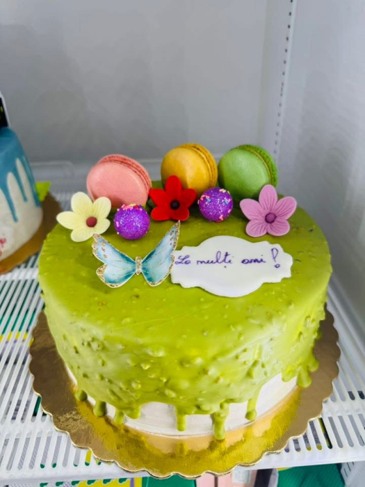Topper de tort cu cartonașe sub formă de fluturi verde menta [5]