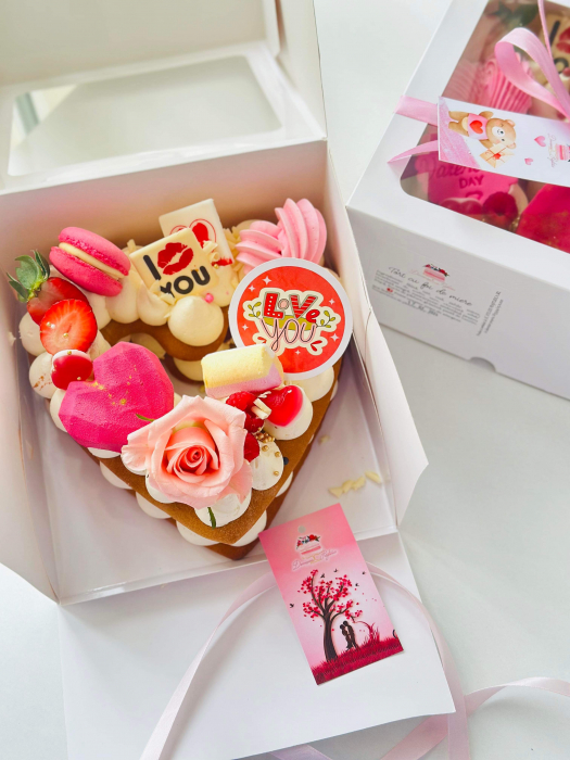 Topper de tort cu element special din carton sub forma de discheta cu Love you [2]