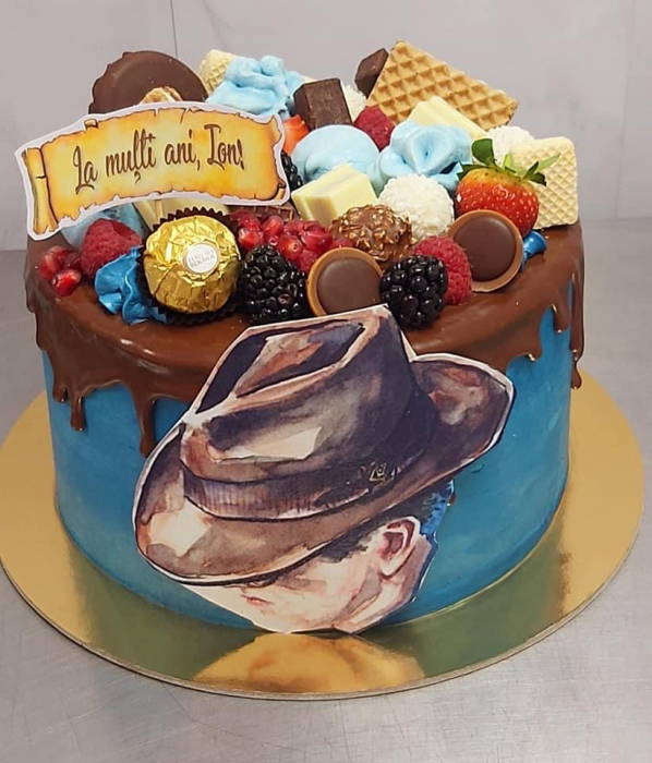 Decor tort personalizat cu La multi ani Ion [2]