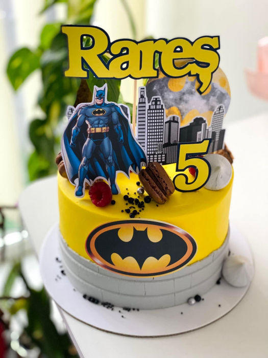 Suita de tort cu personajul Batman [2]
