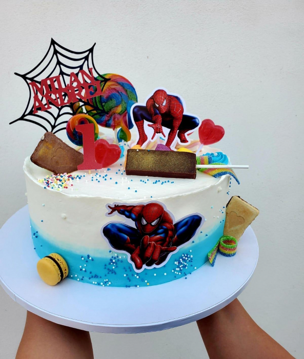 Suita de tort cu Spiderman si personalizata [12]
