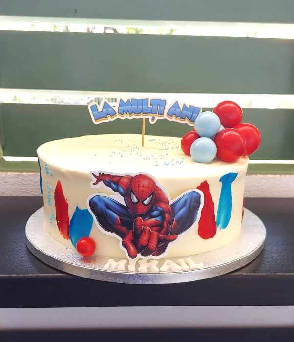Suita de tort cu Spiderman si personalizata [32]