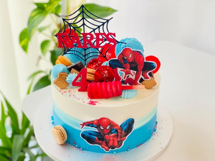Suita de tort cu Spiderman si personalizata [2]