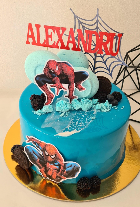 Suita de tort cu Spiderman si personalizata [5]