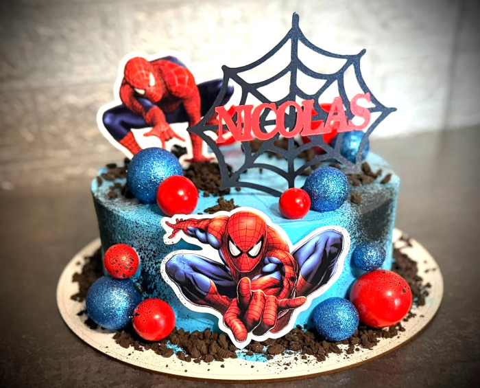 Suita de tort cu Spiderman si personalizata [29]