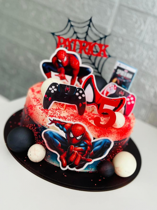 Suita de tort cu Spiderman si personalizata [11]