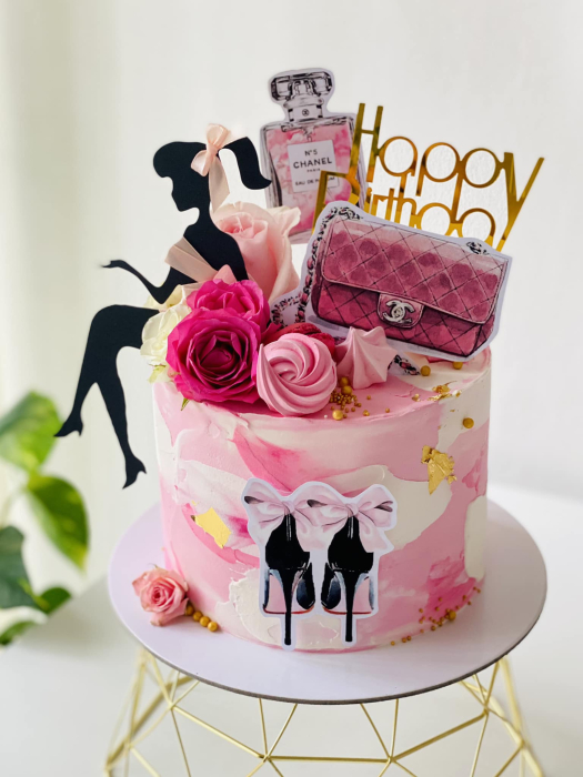 Topper de tort  personalizat cu element special din carton sub forma de elemente sexy roz pentru femei stilate pasionate de faschion si glamur [4]