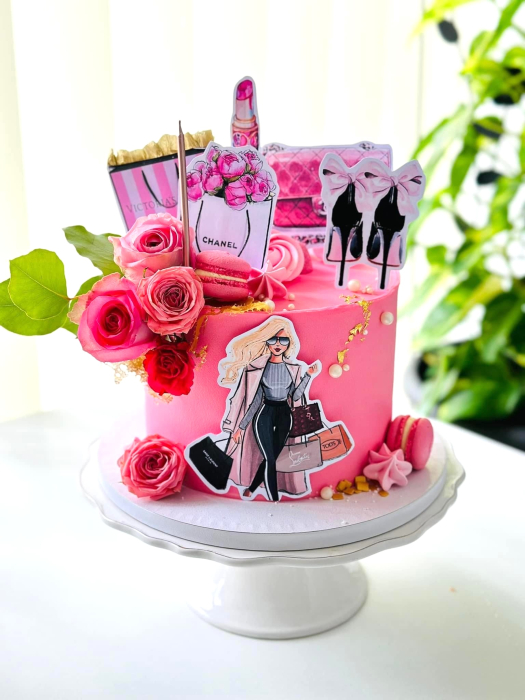 Topper de tort  personalizat cu element special din carton sub forma de elemente sexy roz pentru femei stilate pasionate de faschion si glamur [2]
