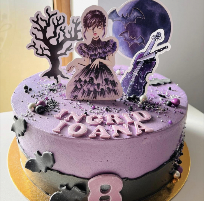 Suita toppere de tort din carton cu Wednesday [5]