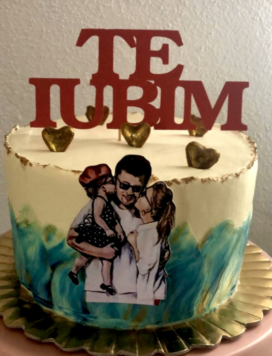 Topper frontal pentru familie cu tată, mamă și fetiță [2]