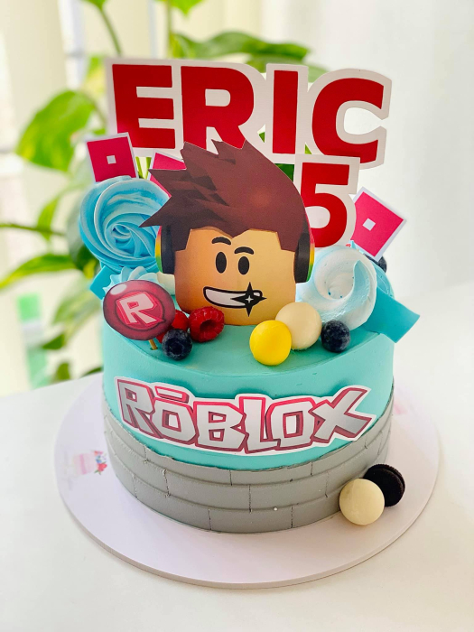 Topper de tort personalizat realizat din carton premium cu cap personaj Roblox [13]