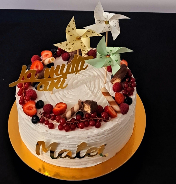 Topper de tort cu element special din carton sub forma de mesaj cu La multi ani auriu glitter [15]