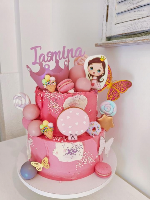 Ornamet tort sub formă de coroana de prințesă [2]