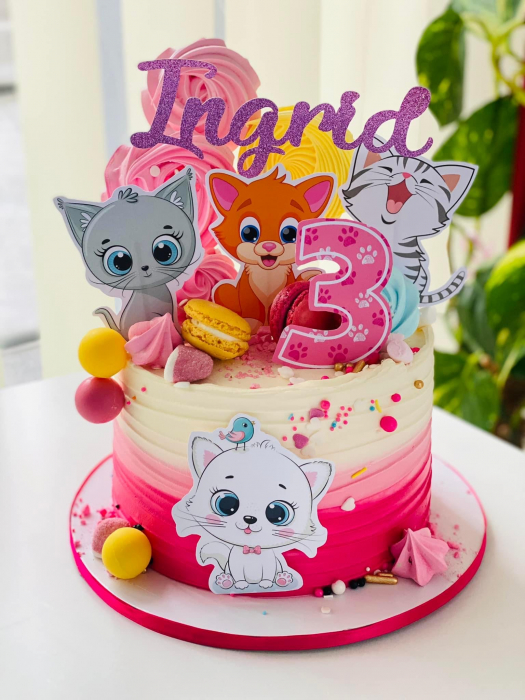 Topper de tort cu element special din carton sub forma de cifra 3 roz cu labute [3]