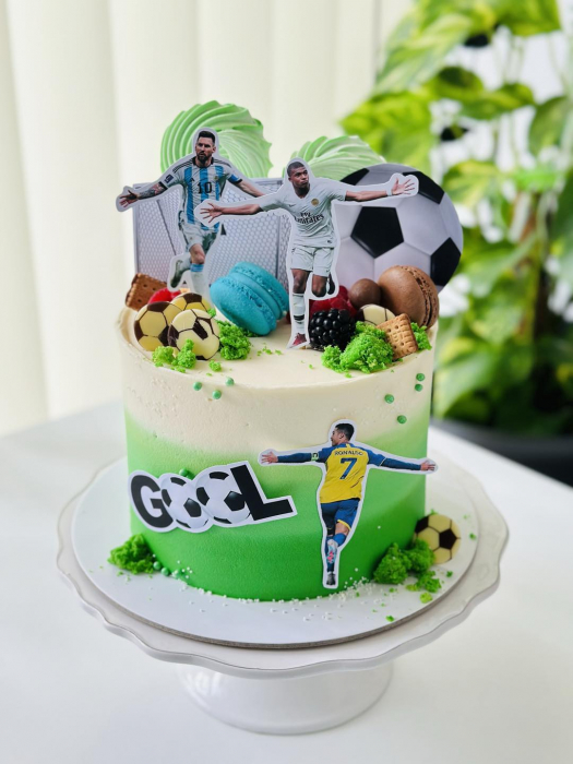 Topper de tort cu element special din carton sub forma de poarta de fotbal [4]