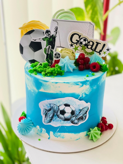 Topper de tort cu element special din carton sub forma de poarta de fotbal [6]