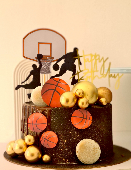 Topper de tort cu element special din carton sub forma de cap de jucator silueta de basket [4]