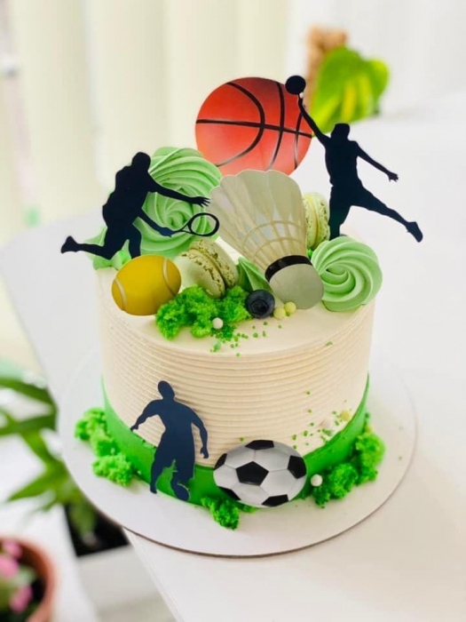 Topper de tort cu element special din carton sub forma de cap de jucator silueta de basket [7]