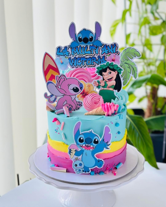 Topper de tort  personalizat cu element special din carton sub forma de  Stitch cu inghetata si jucarie verde [2]