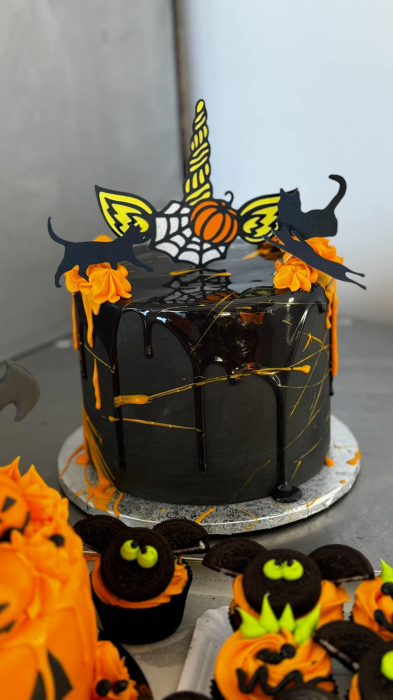 Topper tort cu unicorn de Halloween [2]