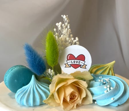 Diverse - Topper tort cu cartonas cu inima banner si Love