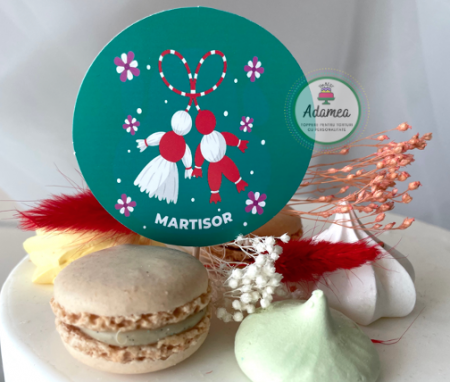 Martisor - Decor de tort cu martisor din carton rotund