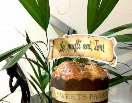 Nume - Decor tort personalizat cu La multi ani Ion
