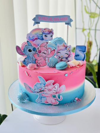 Topper de tort  personalizat cu element special din carton sub forma de  2 ipostaze cu Stitch si angel creionate [1]