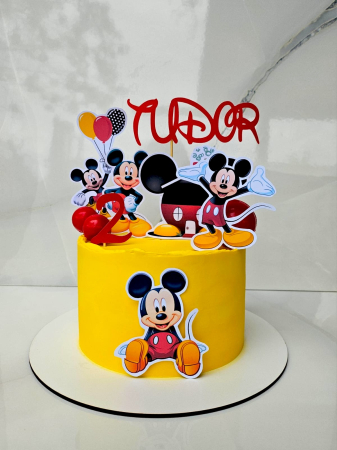 Topper de tort  personalizat cu element special din carton  premium de inalta calitate sub forma debaloane pentru Mickey sau Minnie cu galben rosu si negru [1]