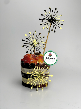 Topper de tort  personalizat cu element special din carton sub forma de 3 artificii aurii oglinda [1]