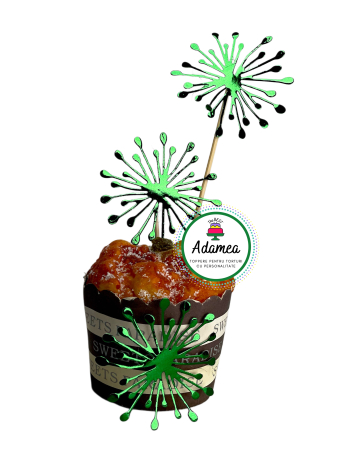 Topper de tort  personalizat cu element special din carton sub forma de cerc cu cadran de ceas visiniu de revelion