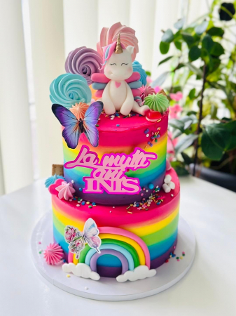 Topper tort cu fluturi din carton cu fluturi pastel si aripa cu flori [5]