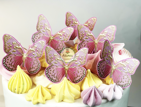 Decor de tort cu ornament din carton sub forma de fluturi roz cu auriu