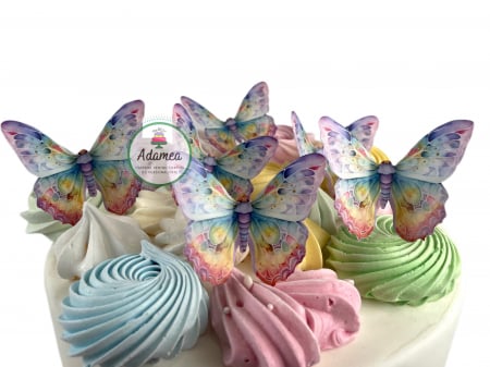 Topper de tort cu element special din carton sub forma de fluturasi colorati pastel