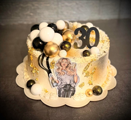 Topper de tort  personalizat cu element special din acril sub forma de bile sau sfere pentru torturile cu baloane negre [1]