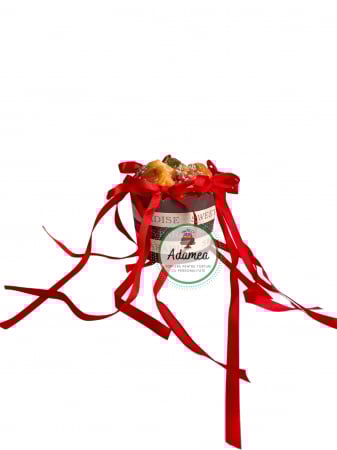 Tematici - Topper de tort  personalizat cu element special din panglica de satin rosu ca focul cu 6 fundite decorative de tort