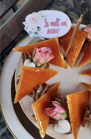 Stegulet cu la multi ani Mama, oval cu flori [1]