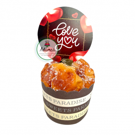 Topper de tort cu element special din carton sub forma de discheta cu Love you si inimioare